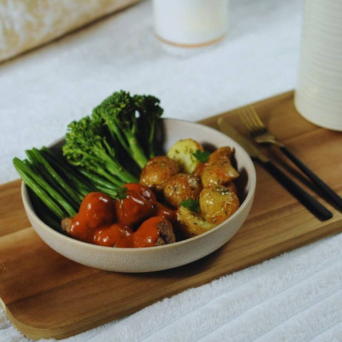 Chicken Meatballs & Italian tomato sauce by Macro Based Diet