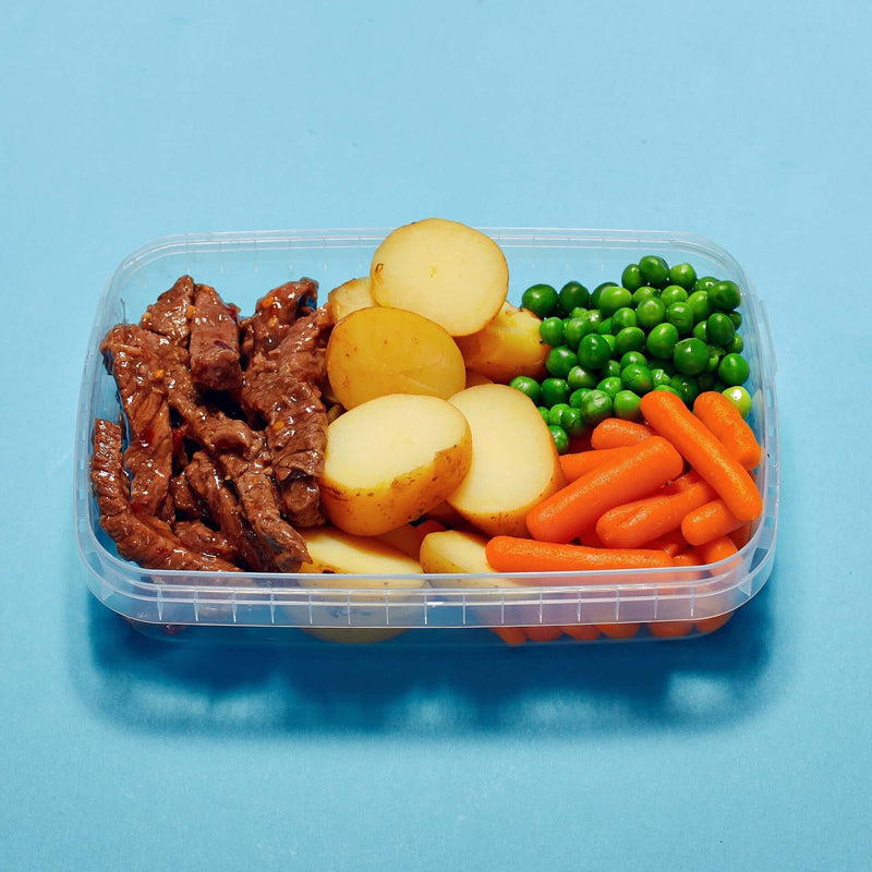Tasty Sweet Chilli Steak with White Potato, Peas, and Carrots—healthy meal prep delivery for weight loss and muscle gain by Macro Based Diet.